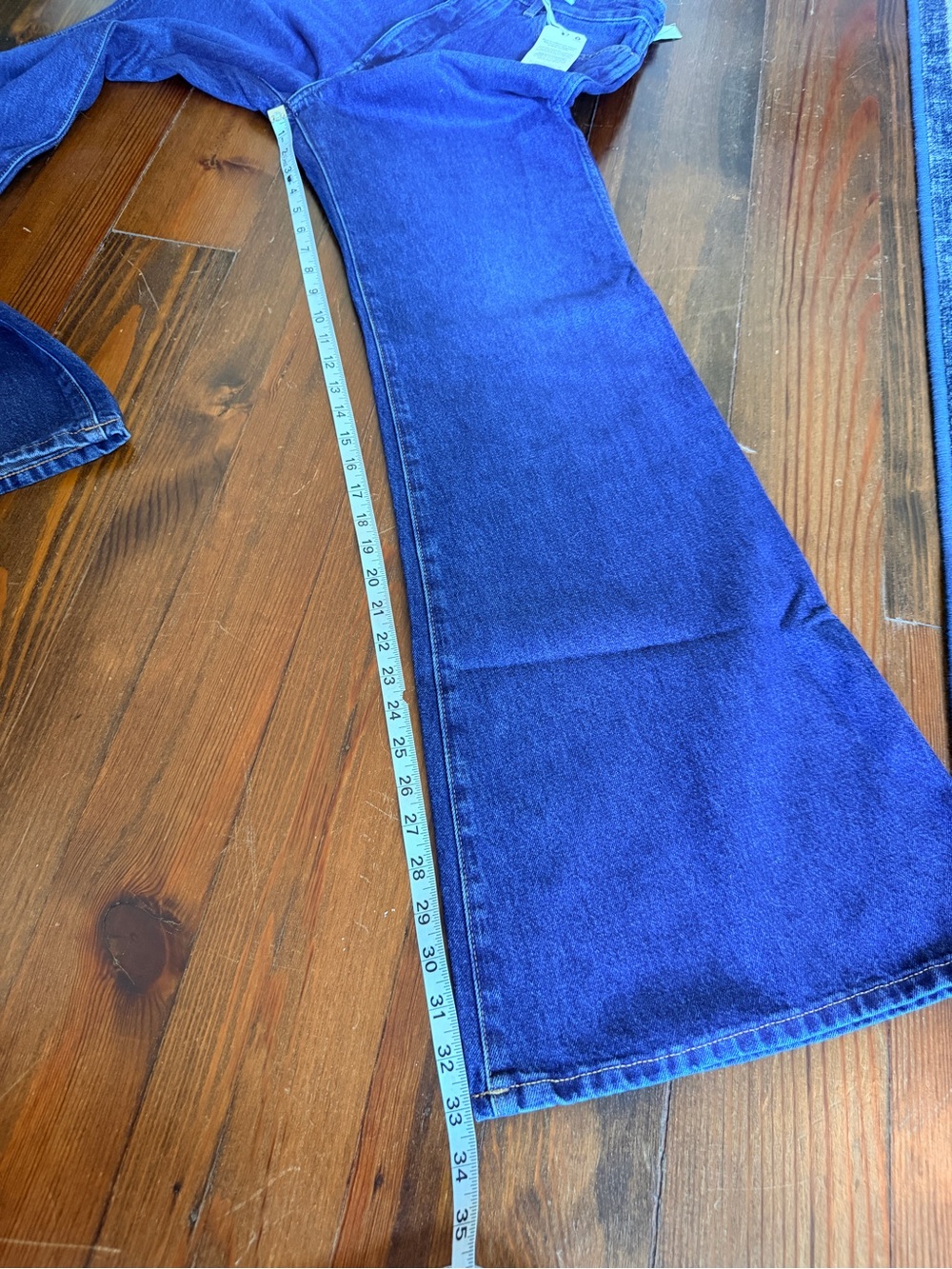 NWT Wrangler Wanderer Flare Bell Bottom Jeans - Size 29 / 34L - 100% Cotton - Picture 10 of 13